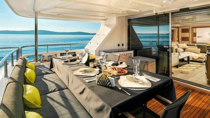 Benetti Delfino 93 | Ocean Drive
