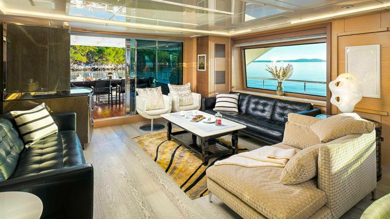 Benetti Delfino 93 | Ocean Drive