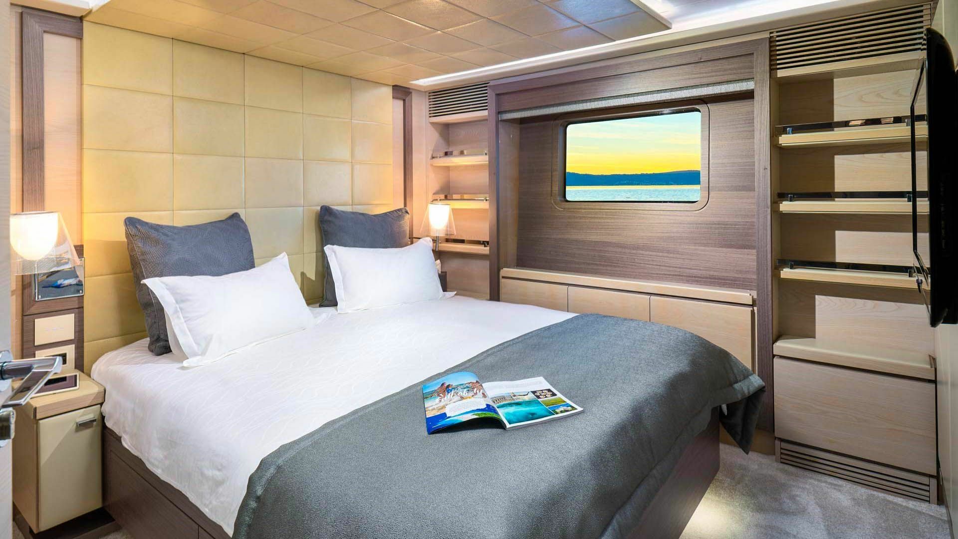 Benetti Delfino 93 | Ocean Drive