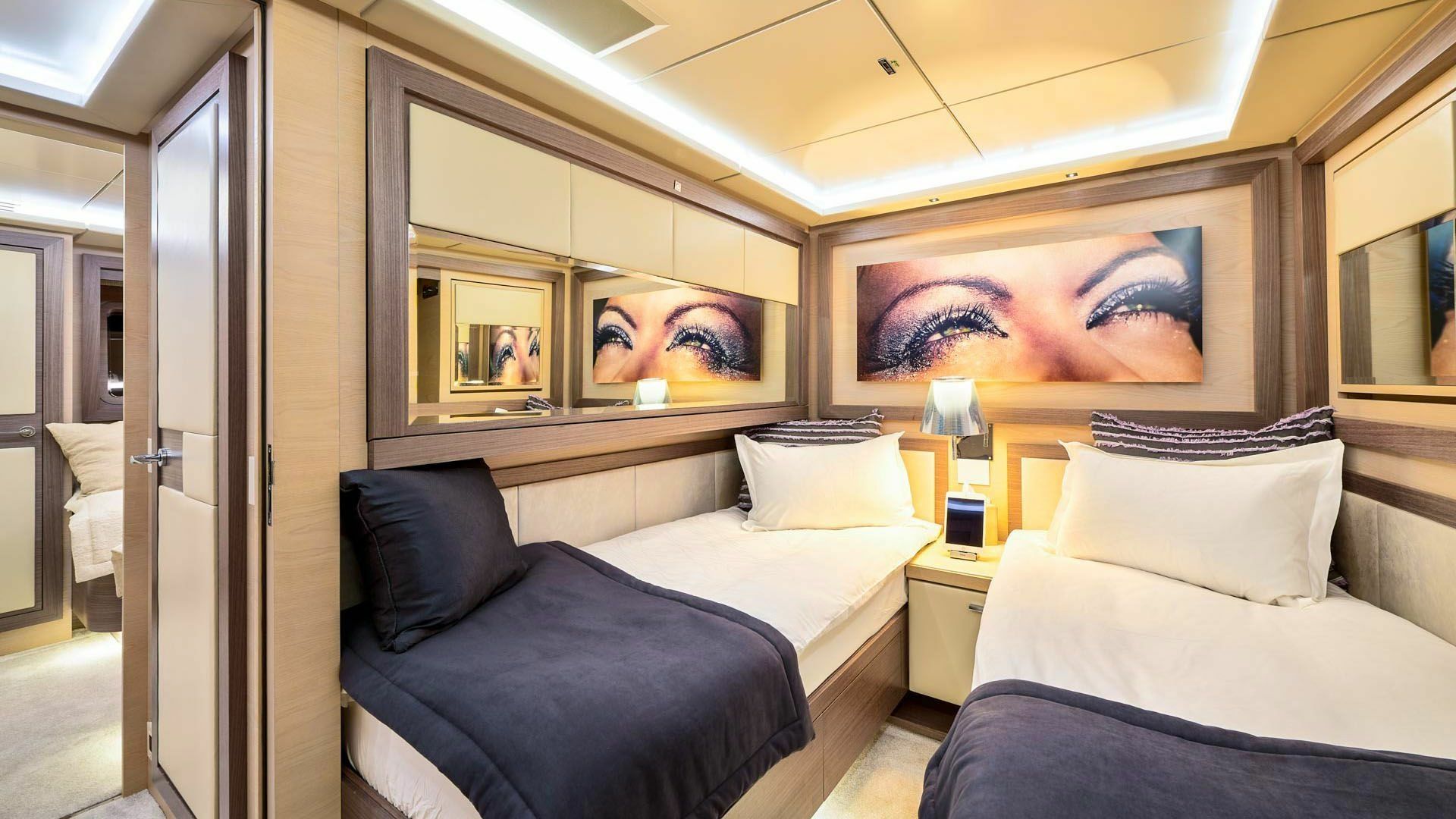Benetti Delfino 93 | Ocean Drive