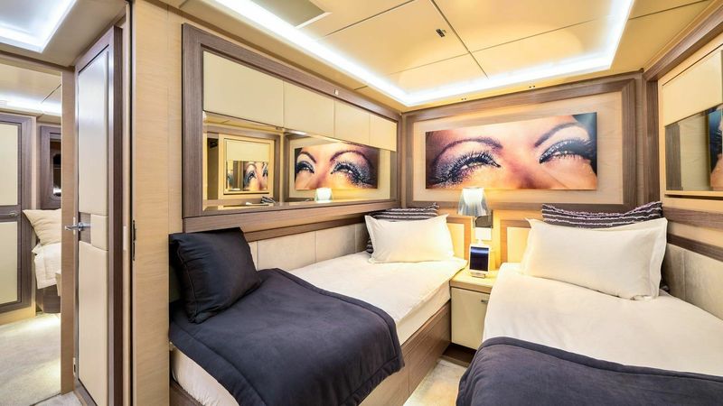 Benetti Delfino 93 | Ocean Drive