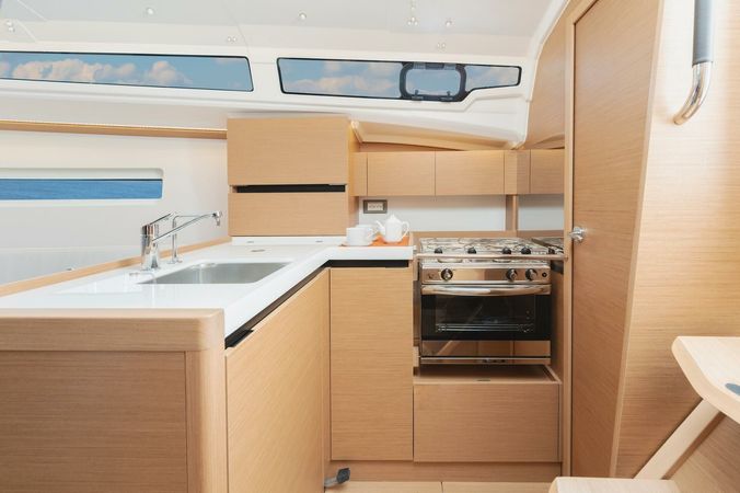 Jeanneau Sun Odyssey 350 | Luigi