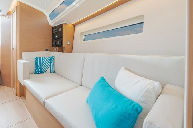 Jeanneau Sun Odyssey 350 | Luigi