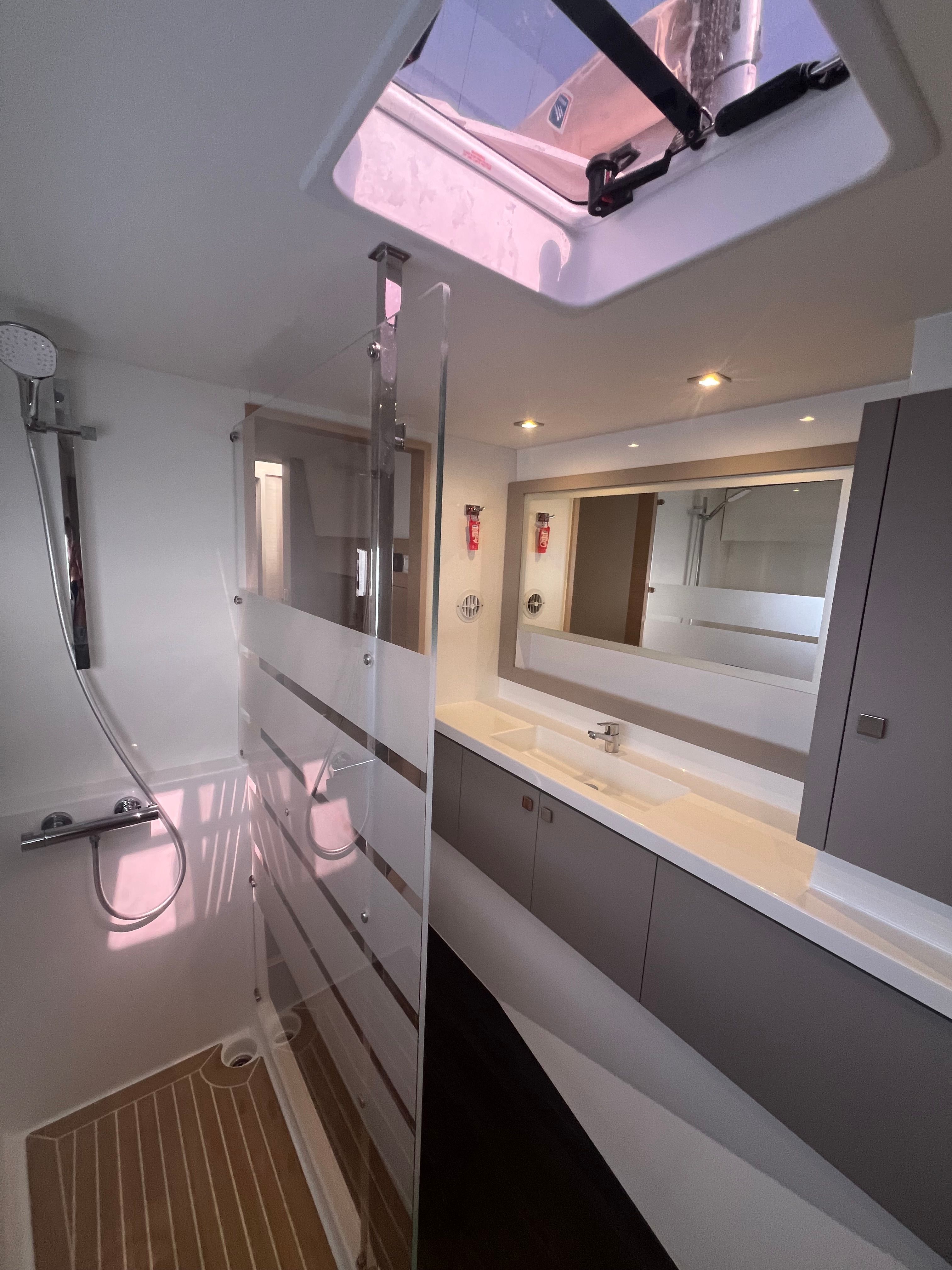 Fountaine Pajot Astrea 42 | Ambolo