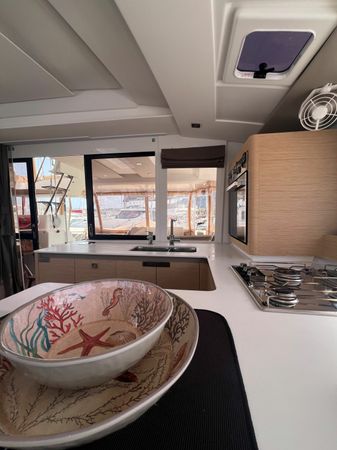 Fountaine Pajot Astrea 42 | Ambolo