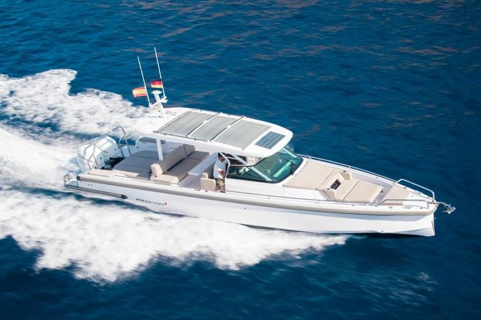 Axopar 37 Sun Top | The Blue Legacy