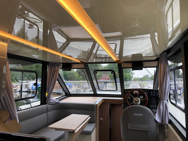 Cobra Yachts Futura 36 | Stella