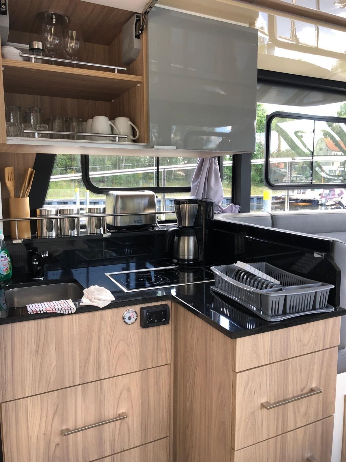 Cobra Yachts Futura 36 | Stella