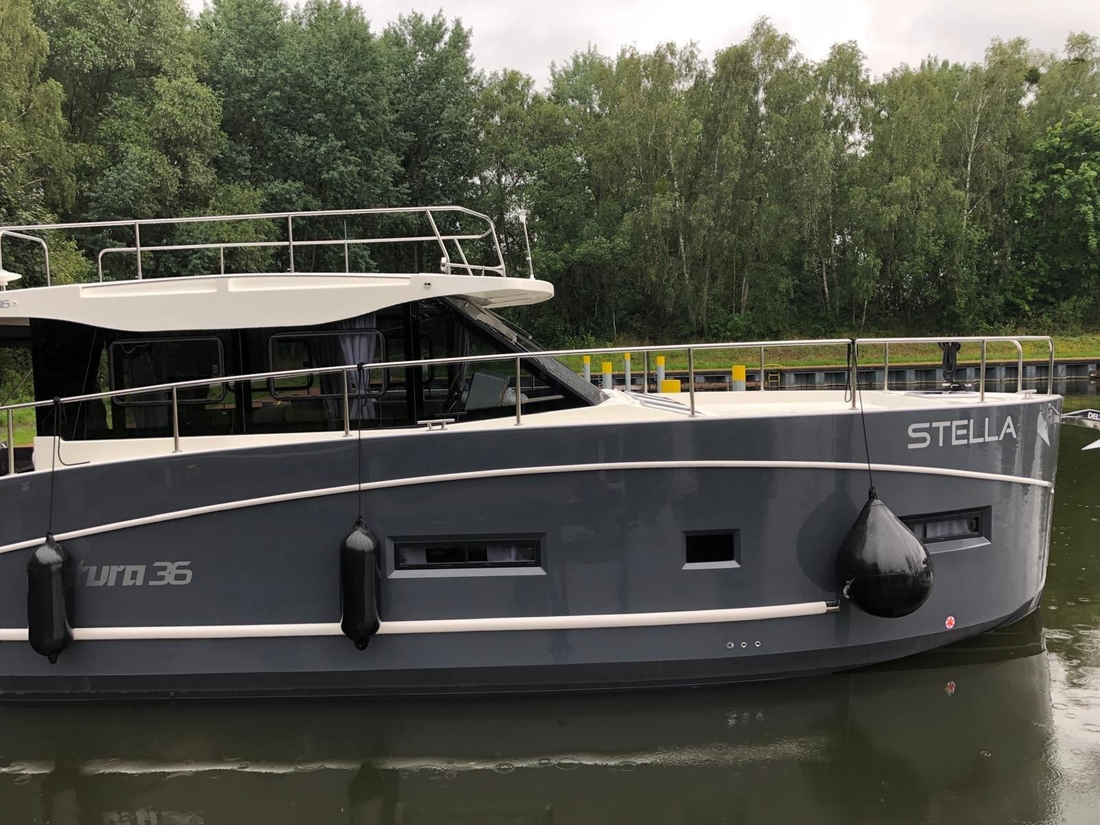 Cobra Yachts Futura 36 | Stella