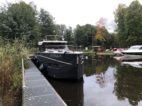 Cobra Yachts Futura 36 | Stella