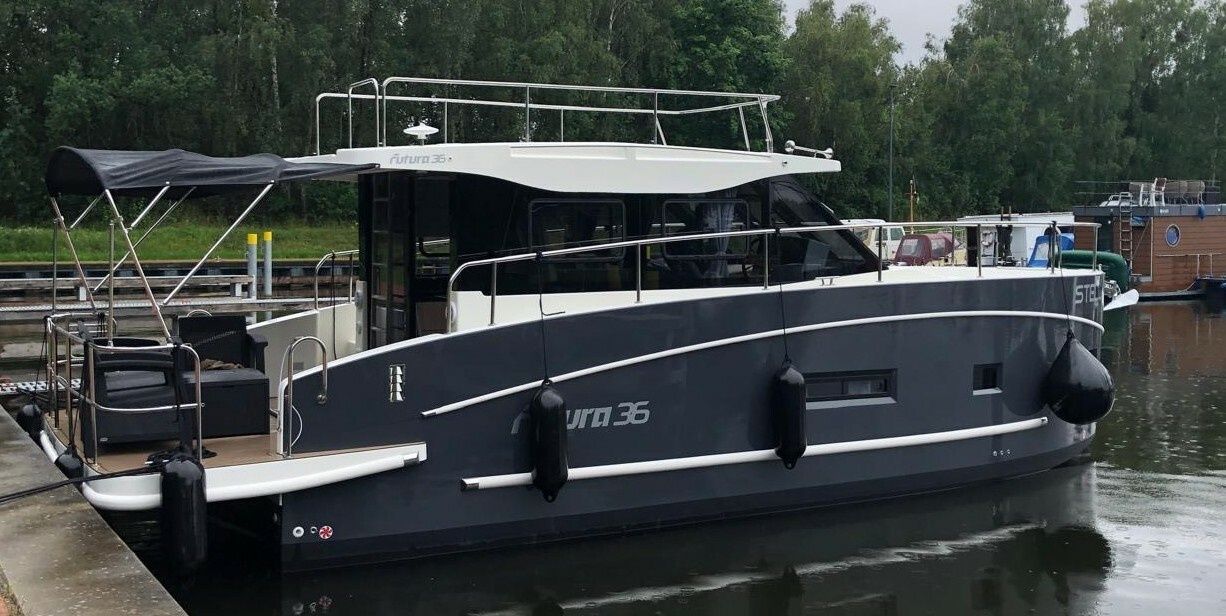 Cobra Yachts Futura 36 | Stella