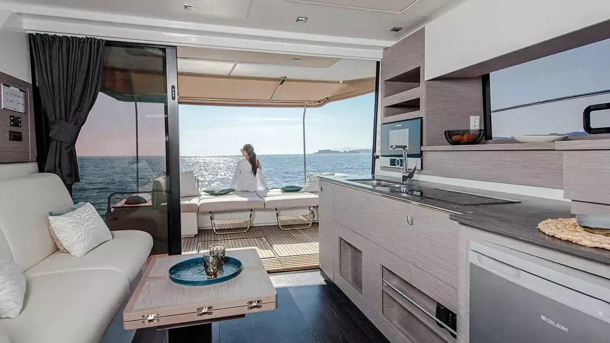 Fountaine Pajot MY 4.S | Nina