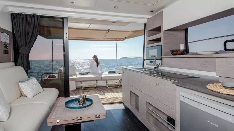 Fountaine Pajot MY 4.S | Nina