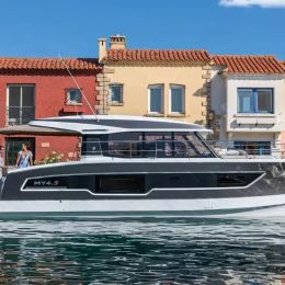 Fountaine Pajot MY 4.S | Nina