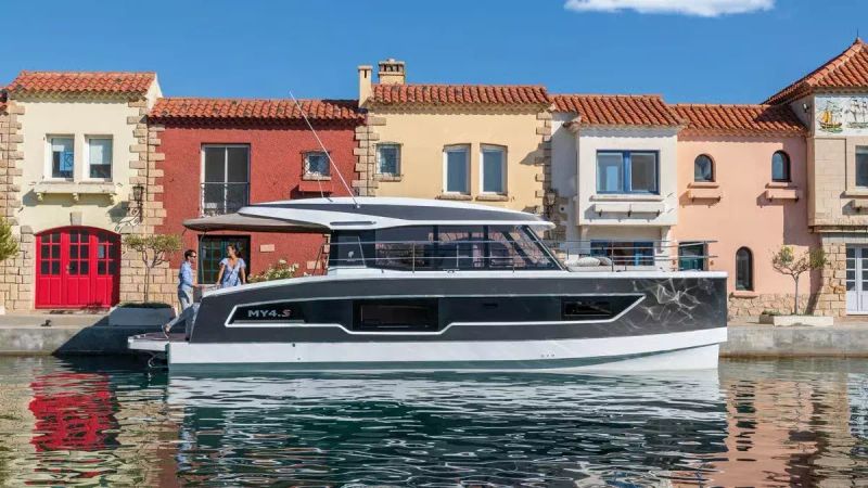 Fountaine Pajot MY 4.S | Nina