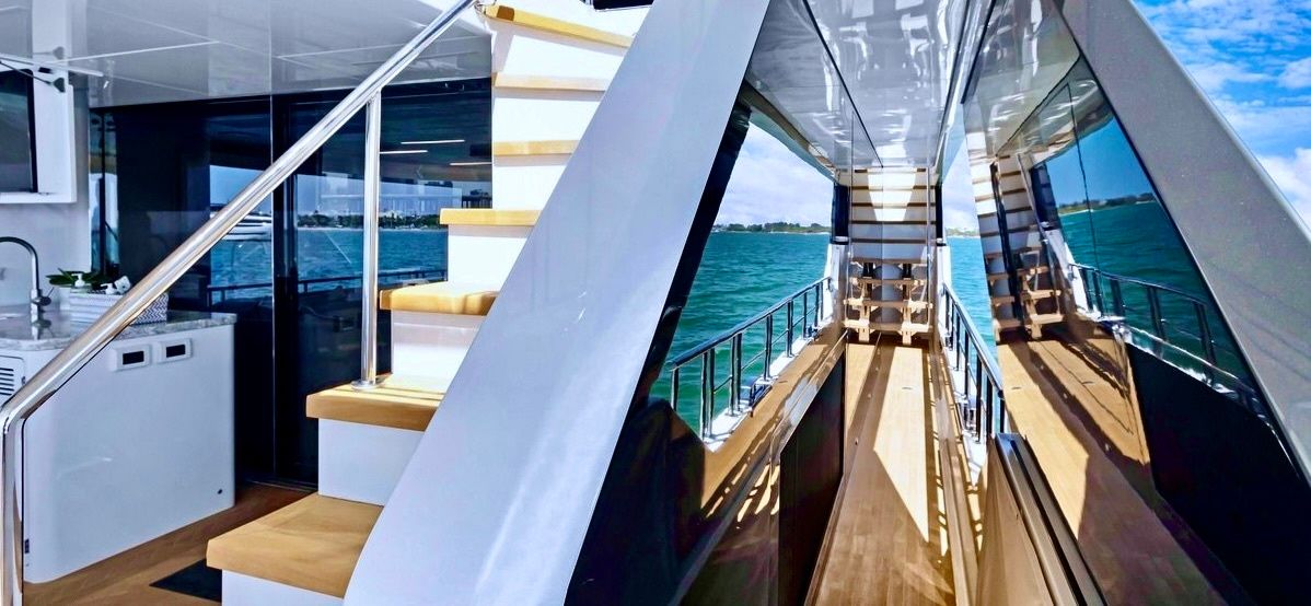 Ocean Alexander 28 | Make Big Happen