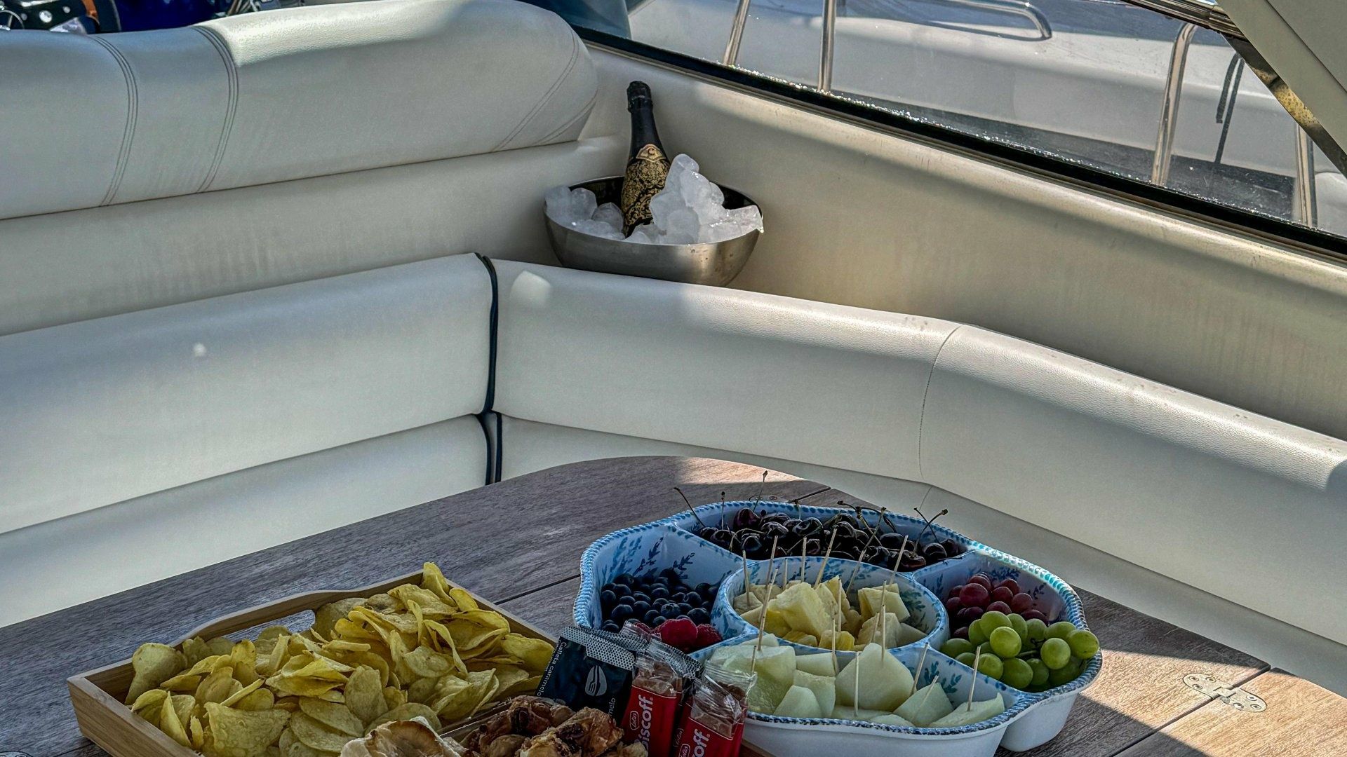 Sunseeker Mustique 42 | Dakota