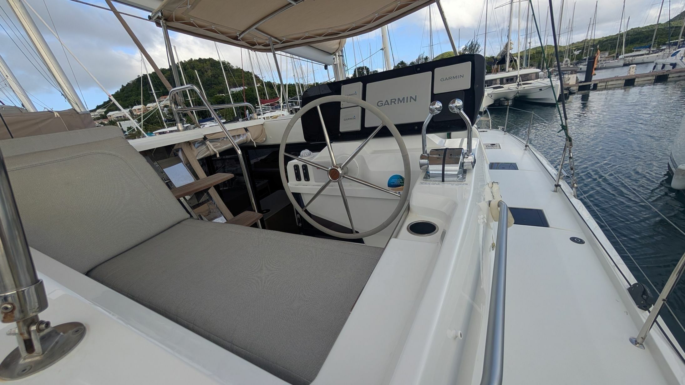 Fountaine Pajot New 41 | Yellow Dog