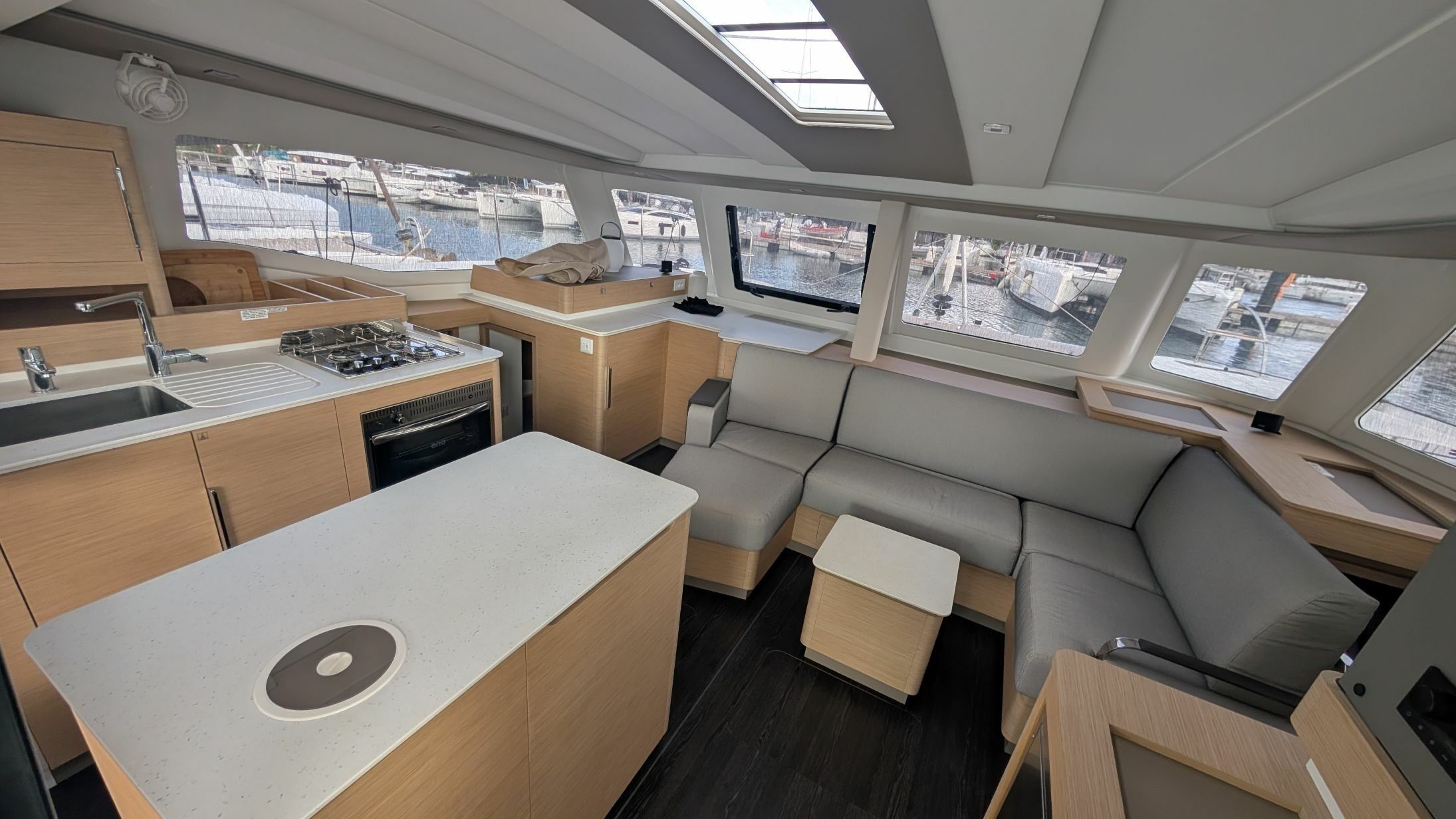 Fountaine Pajot New 41 | Yellow Dog