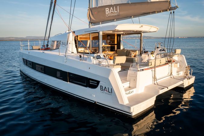 Bali Catsmart | Chill Me