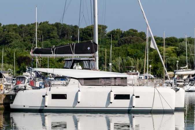 Lagoon 42 | Marina 4