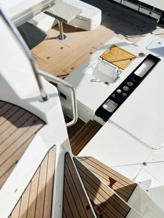 Lagoon 55 | Smiley