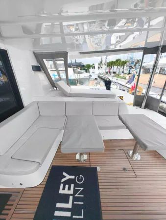 Lagoon 55 | Smiley