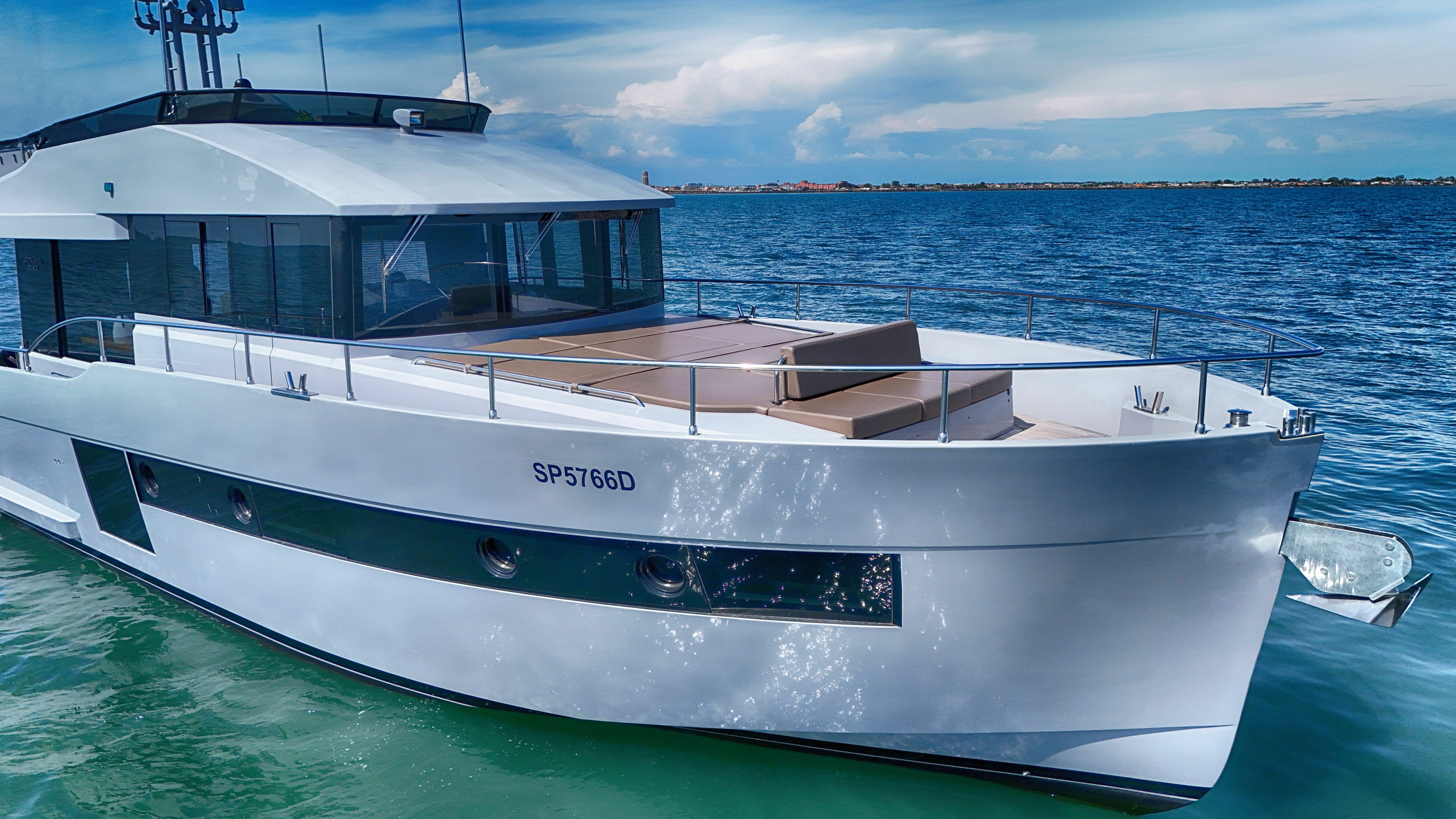 Sundeck 550 | Ephelide