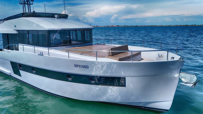 Sundeck 550 | Ephelide