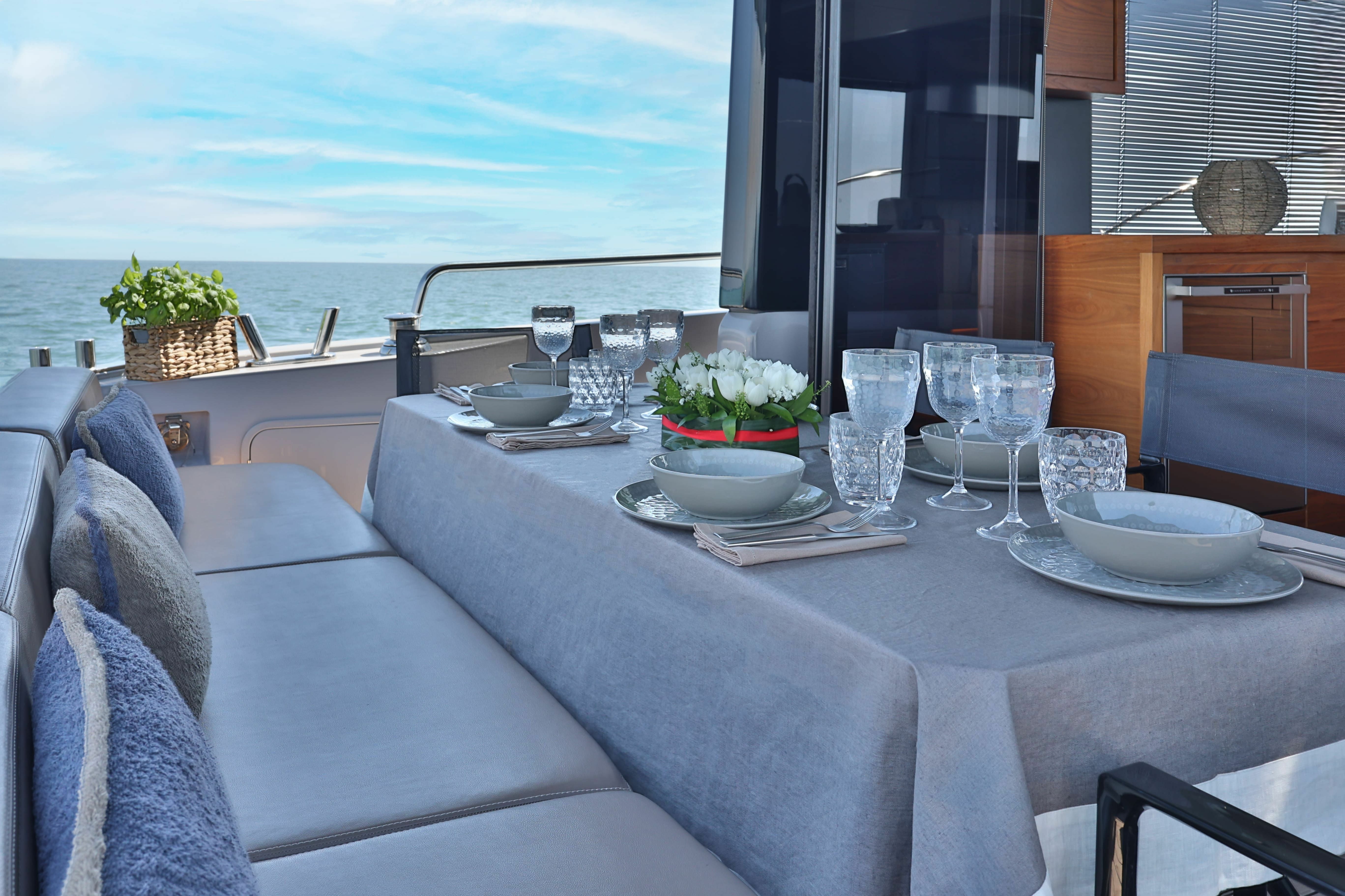 Sundeck 550 | Ephelide