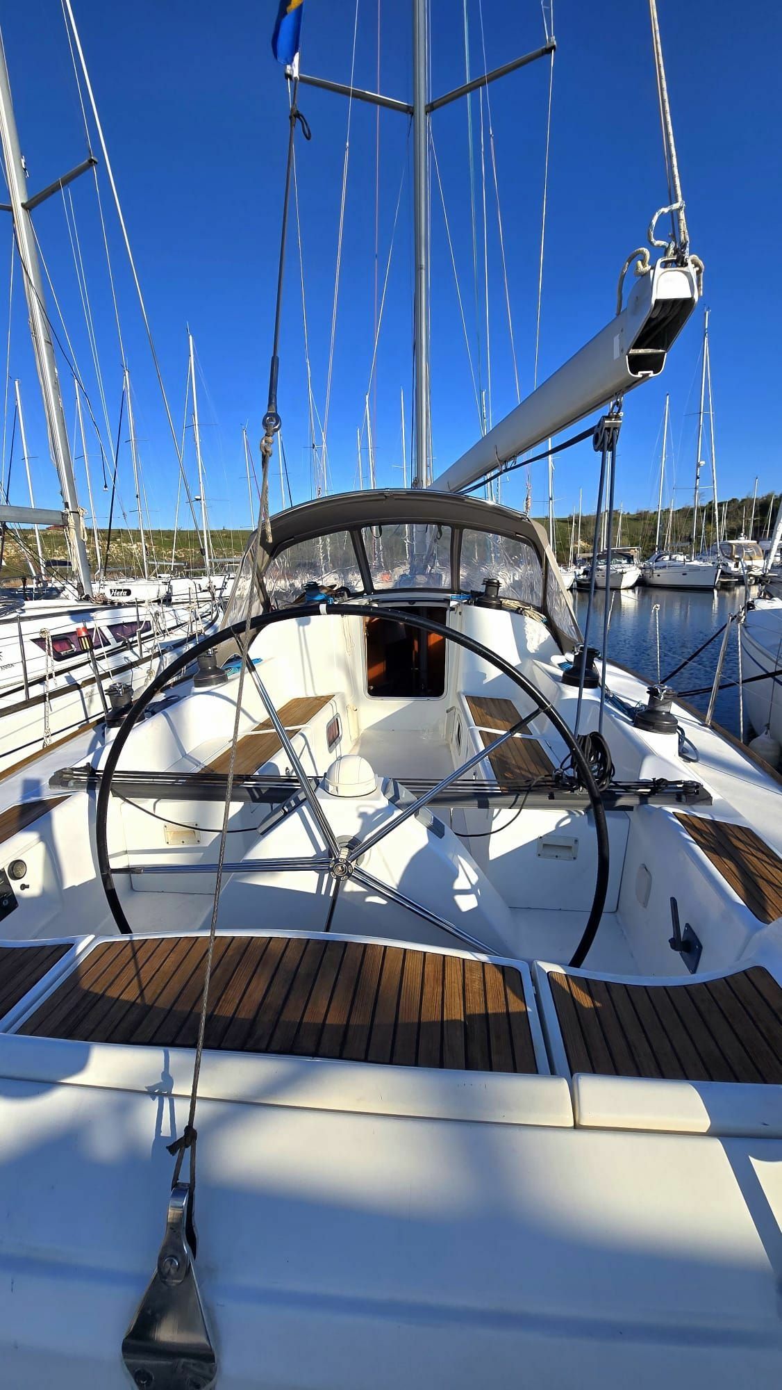 Beneteau First 40.7 | Fast Forward