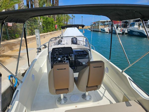 Quicksilver 605 Activ | Q Dieciocho