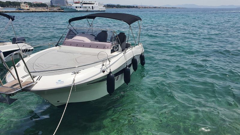Atlantic Marine 690 | Toni