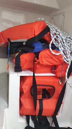 Atlantic Marine 690 | Toni