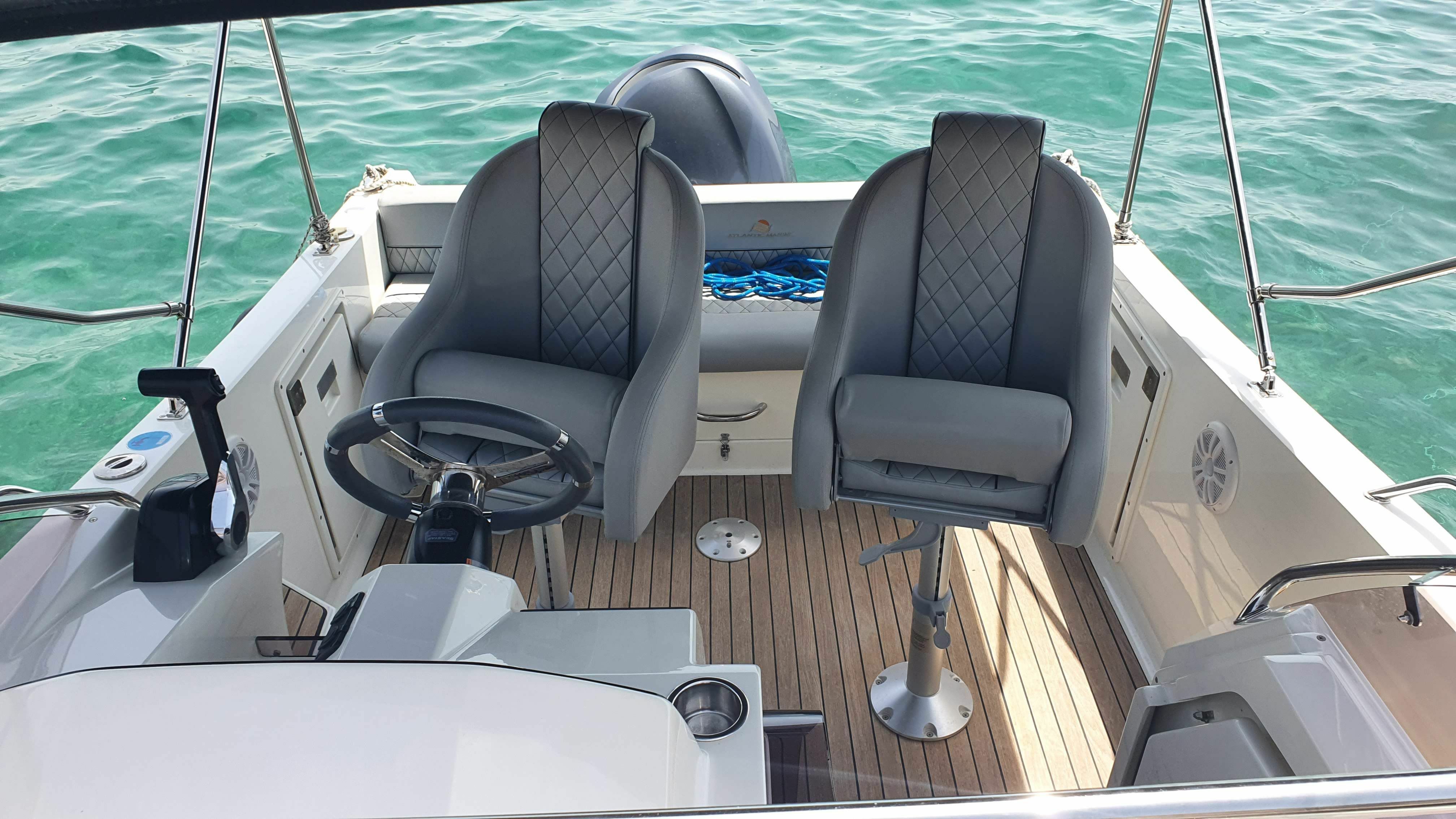 Atlantic Marine 690 | Toni