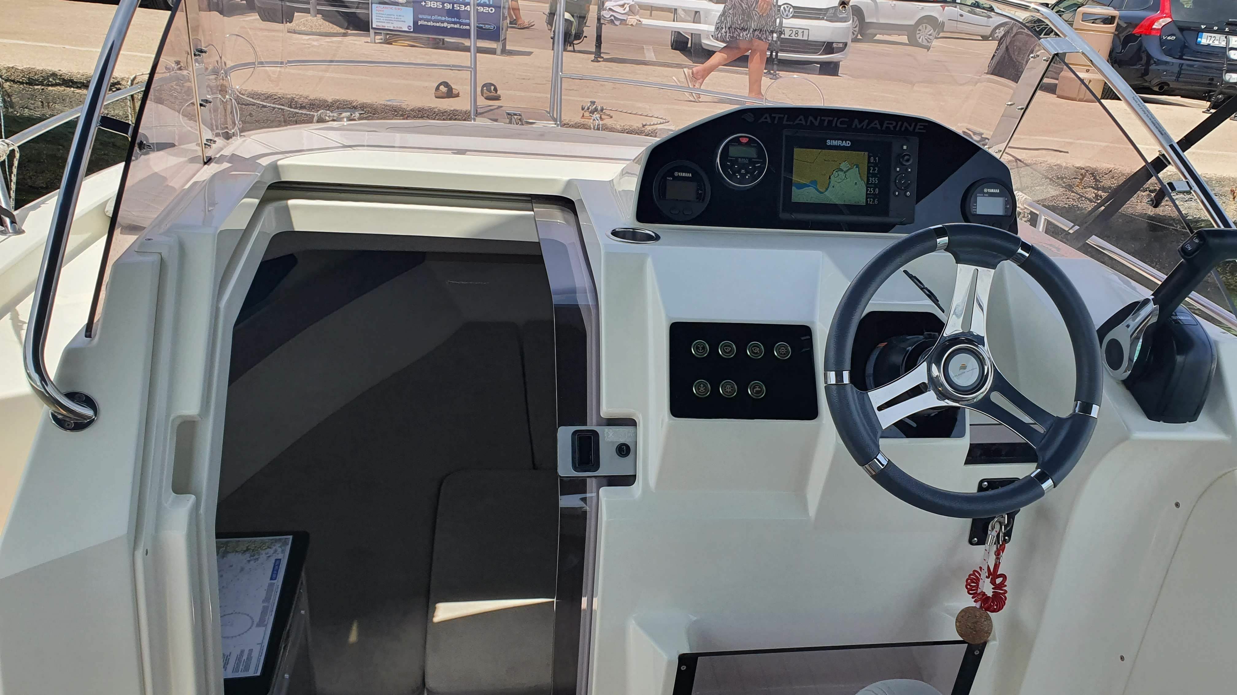 Atlantic Marine 690 | Toni