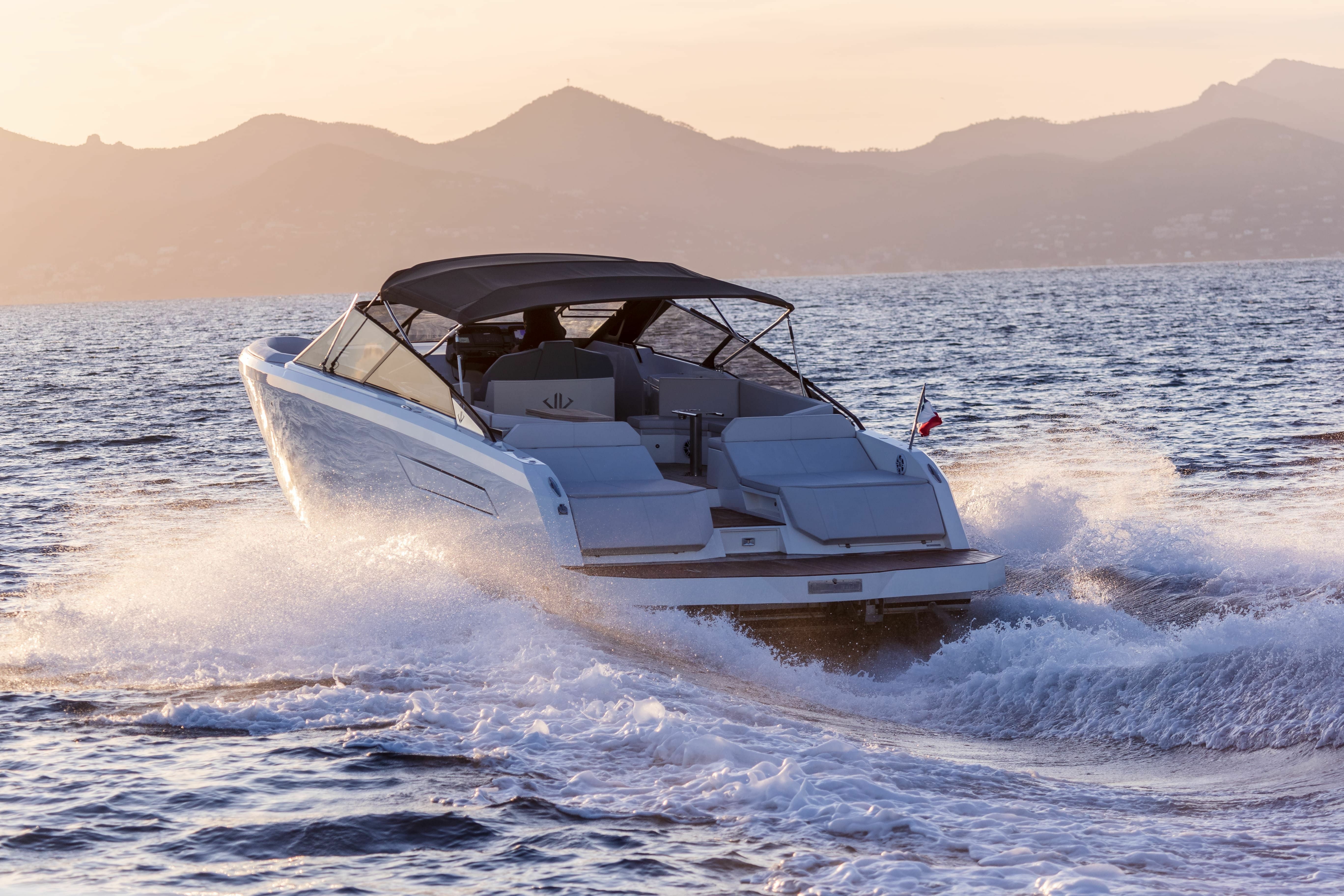 BB Yachts 44 | 25