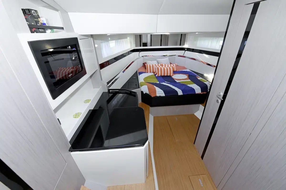 BB Yachts 44 | 25