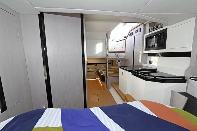 BB Yachts 44 | 25