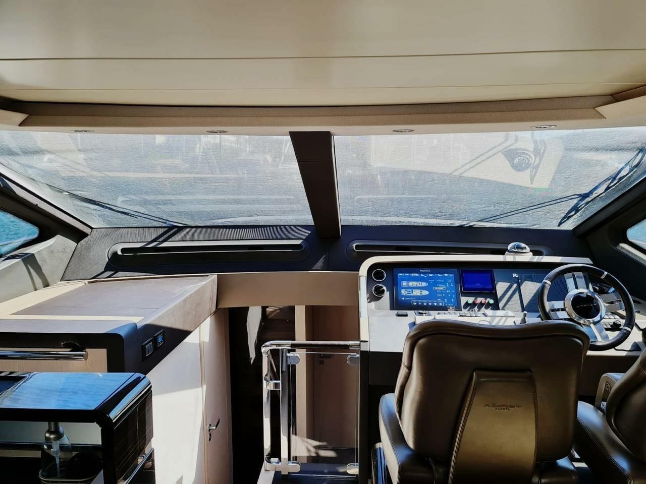 Azimut 66 | Mi Bluu