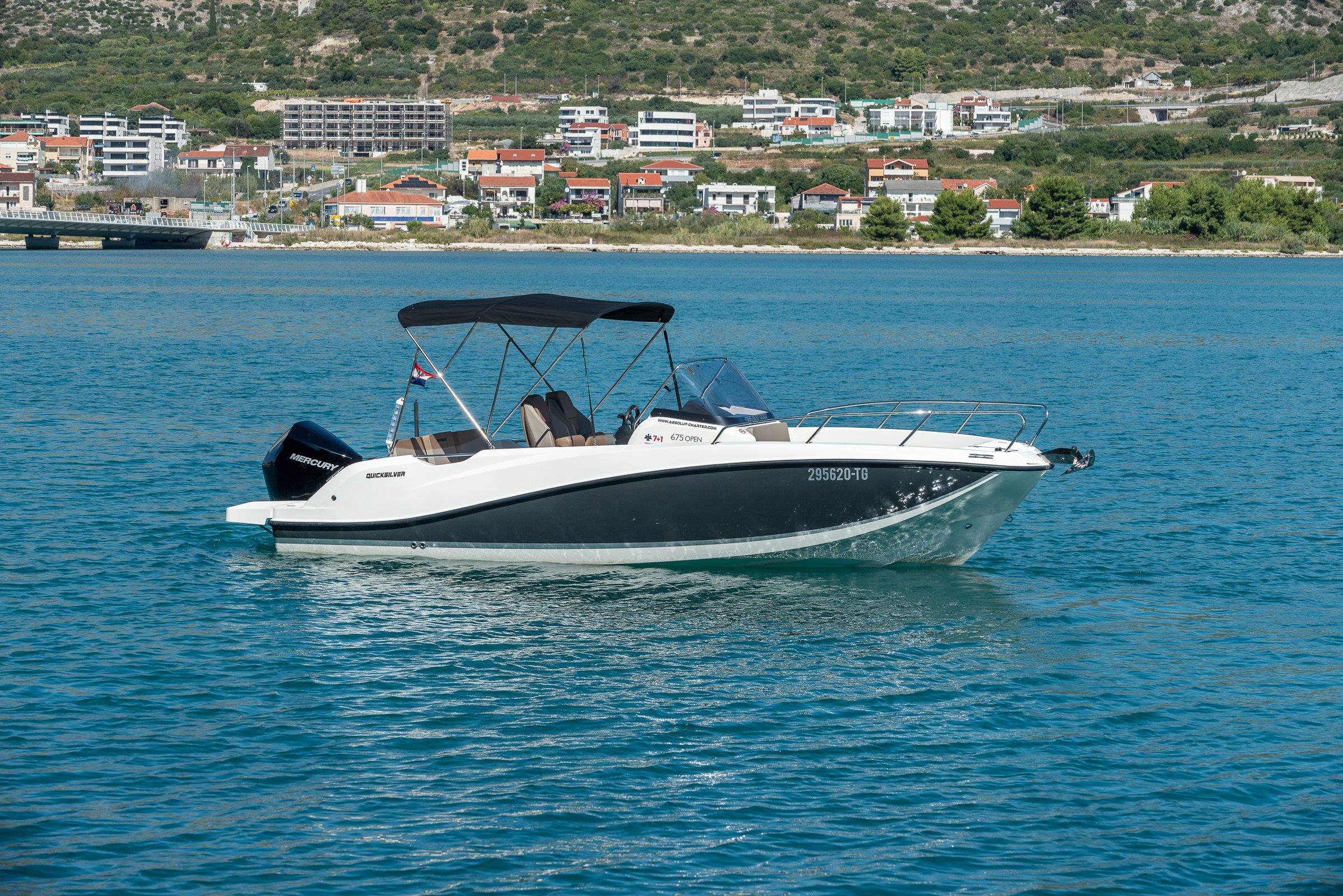 Quicksilver 675 | 25