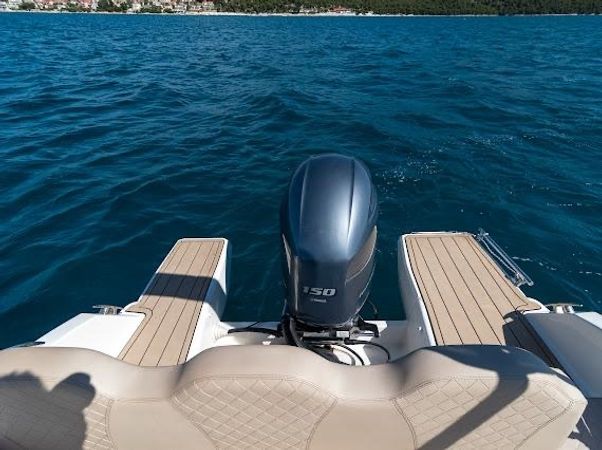 Speedy Cayman 585 | 23