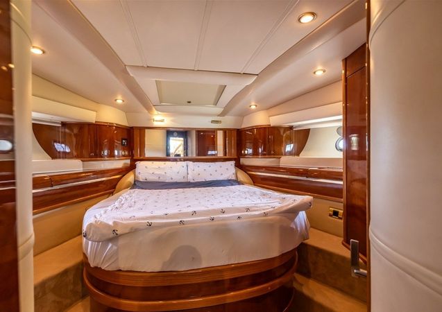 Sealine T51 | Levano