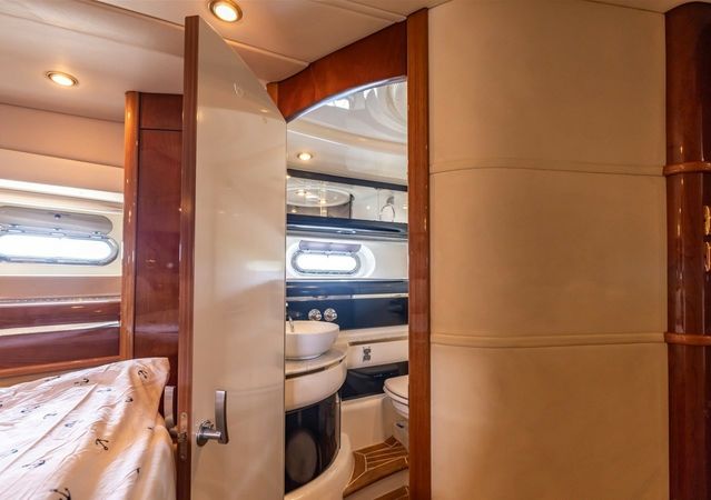 Sealine T51 | Levano