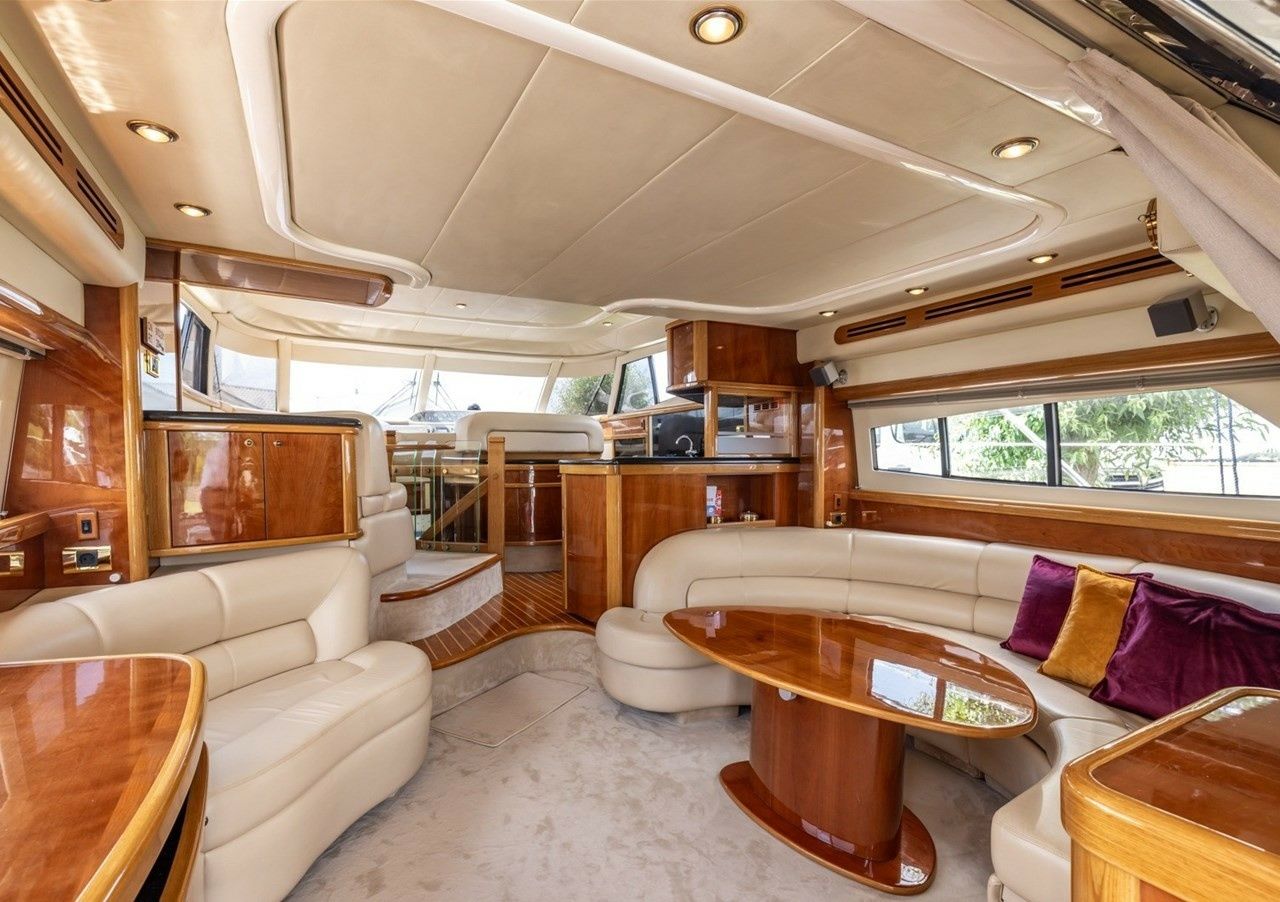 Sealine T51 | Levano