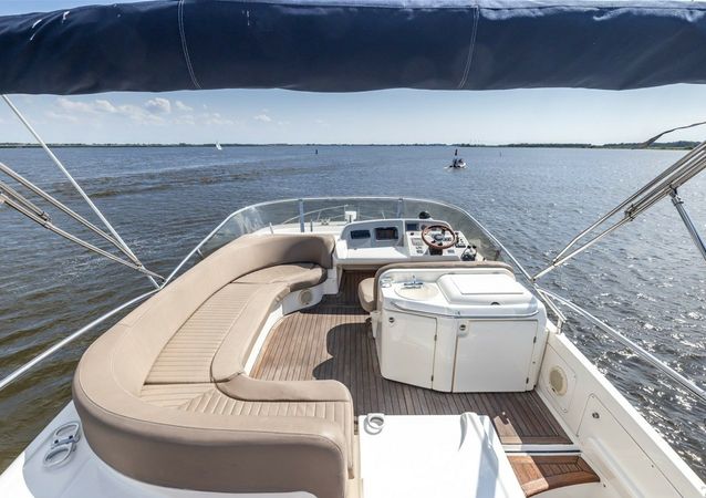 Sealine T51 | Levano