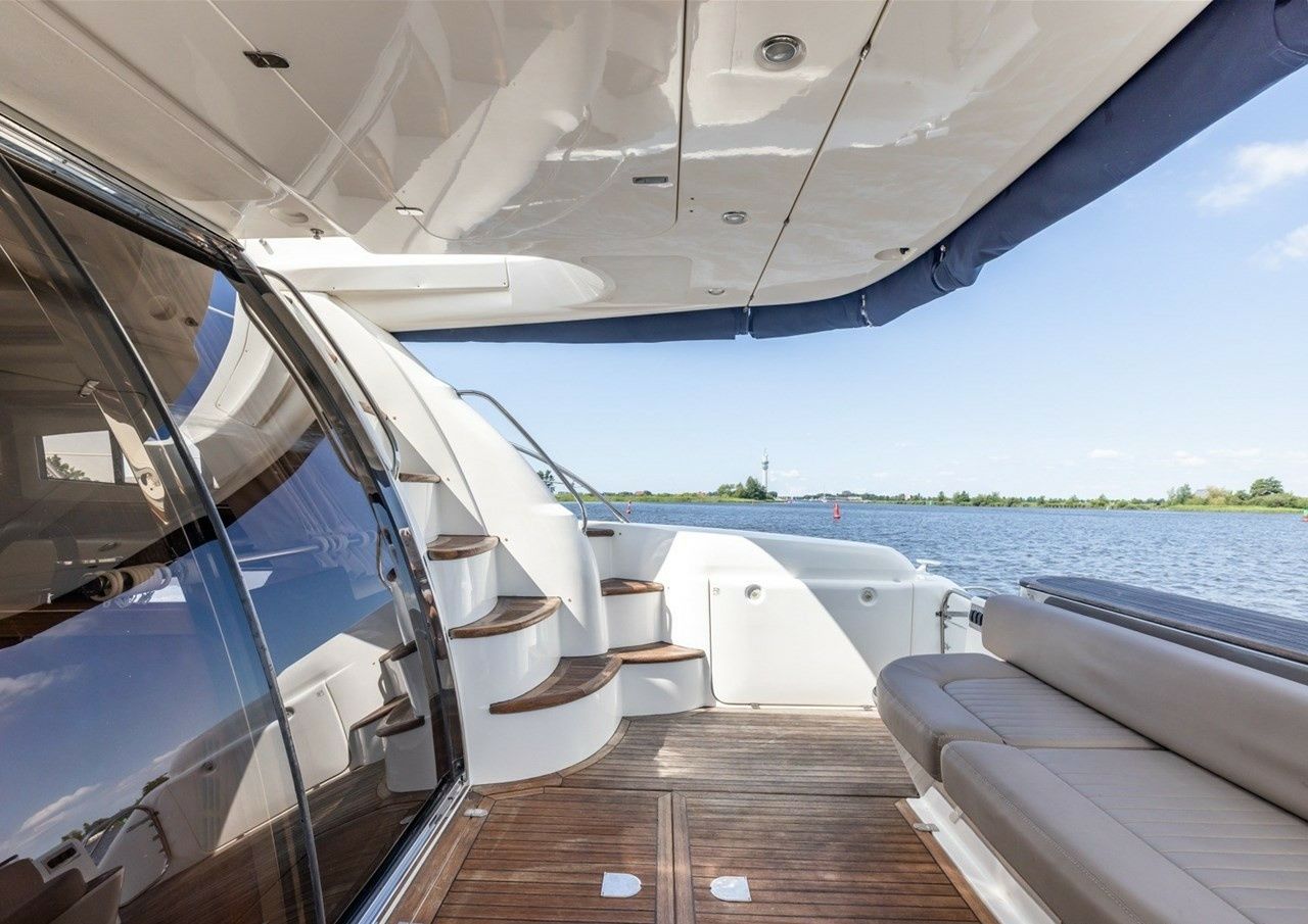 Sealine T51 | Levano