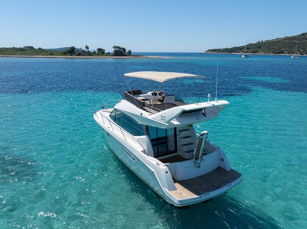 Jeanneau Prestige 400 Fly | Mare Calmo