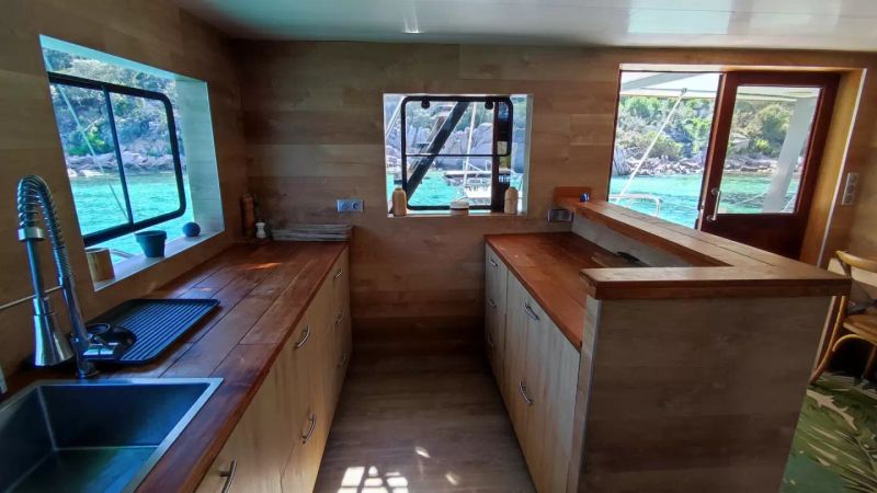 Motor Sailer 110 | Gold Wind