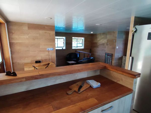 Motor Sailer 110 | Gold Wind